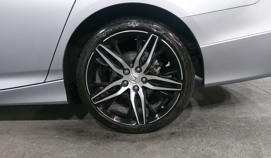 Honda Accord 2.0 TOURING AUTO Sedan 2021