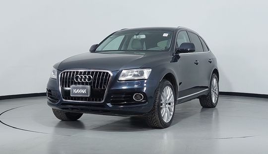 Audi • Q5