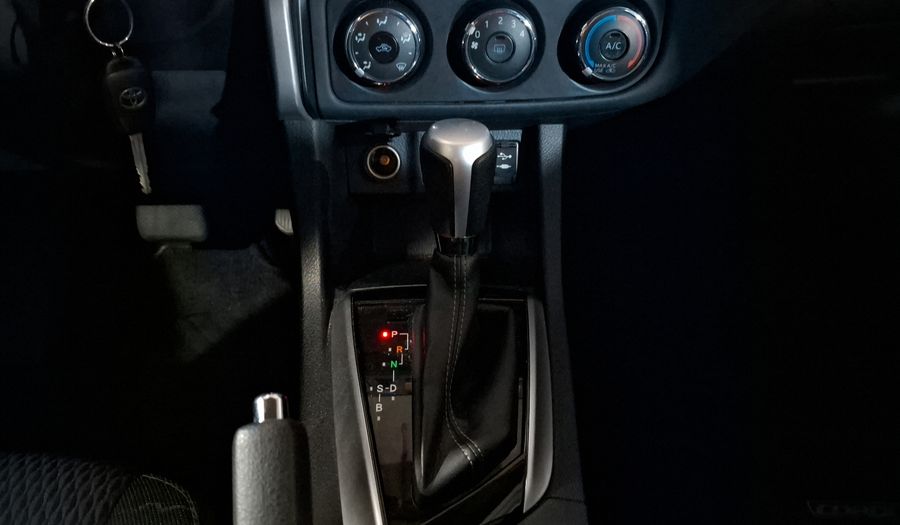 Toyota Corolla 1.8 LE CVT Sedan 2017