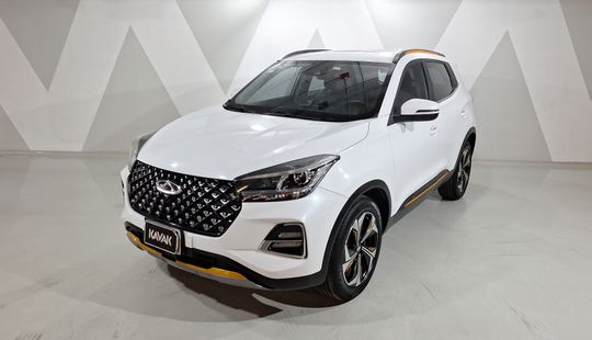 2023 • 22,605 km • Automático