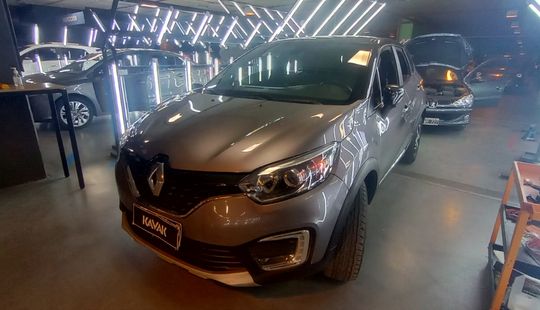 Renault • Captur