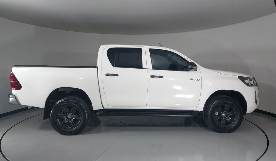 Toyota Hilux 2.7 SR DOBLE CABINA Pickup 2024