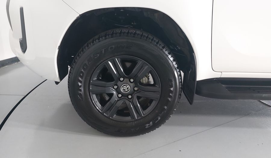 Toyota Hilux 2.7 SR DOBLE CABINA Pickup 2024