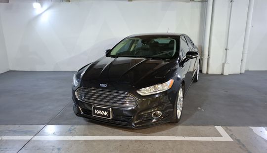 Ford • Fusion
