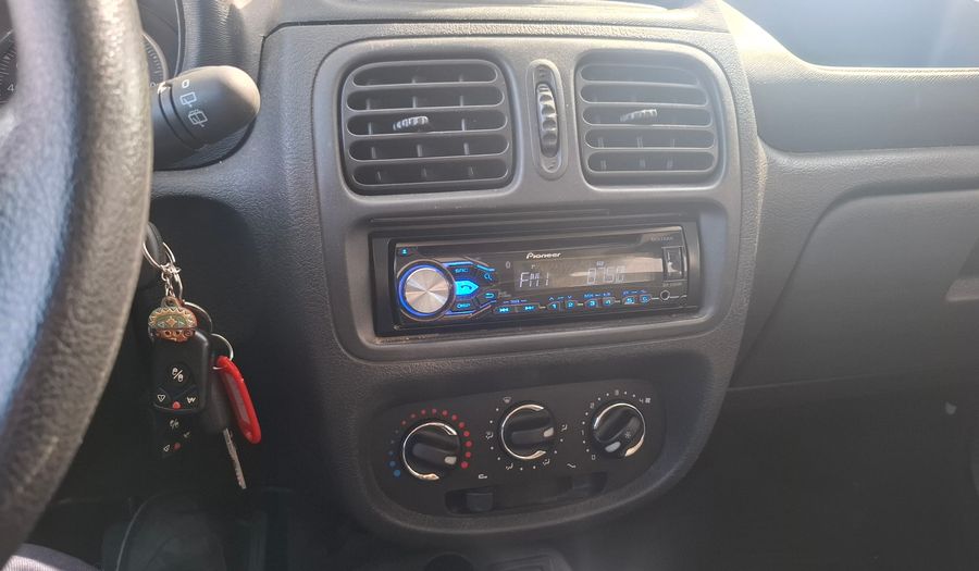 Renault Clio 1.1 GT LINE Hatchback 2014