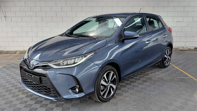Toyota • Yaris