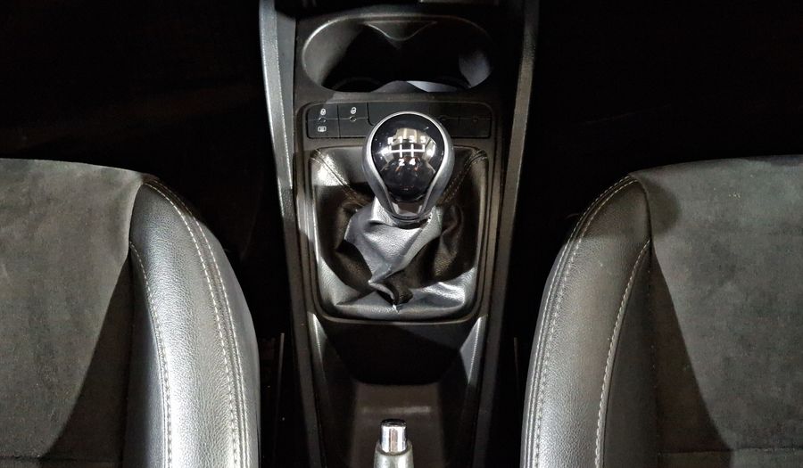 Seat Ibiza 2.0 STYLE 4 PTAS MT Hatchback 2015