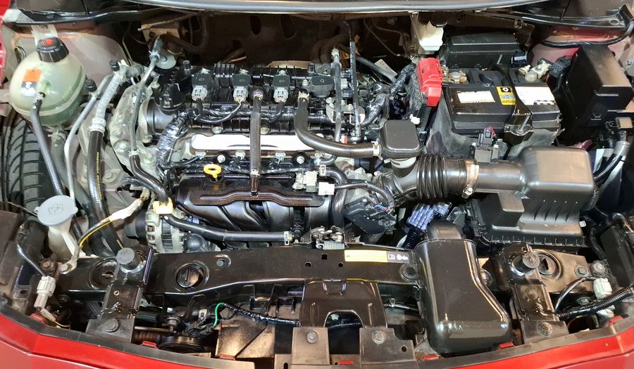 Nissan Versa 1.6 SENSE CVT Sedan 2020