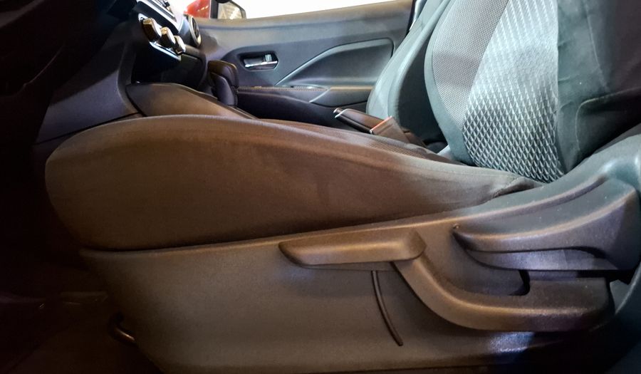 Nissan Versa 1.6 SENSE CVT Sedan 2020
