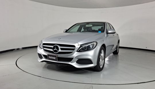 Mercedes Benz • Clase C