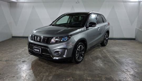Suzuki • Vitara