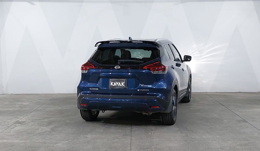 Nissan Kicks 1.6 PLATINUM BI-TONO LTS XTRONIC Suv 2024
