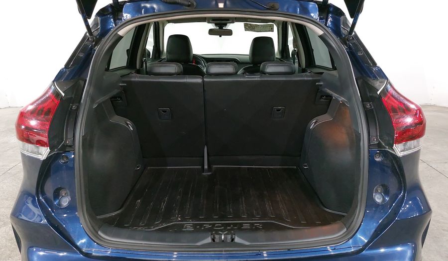 Nissan Kicks 1.6 PLATINUM BI-TONO LTS XTRONIC Suv 2024
