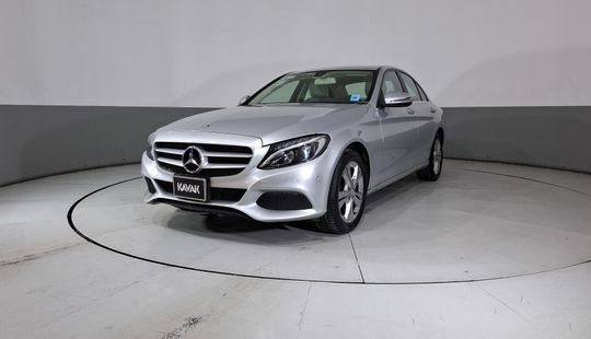 Mercedes Benz • Clase C