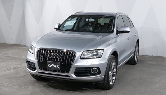 Audi • Q5