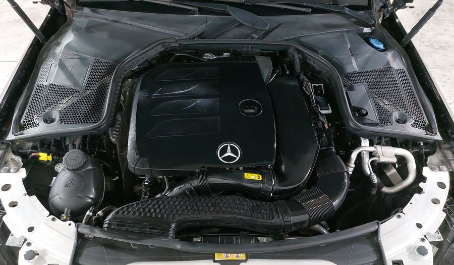 Mercedes Benz Clase C 2.0 300 AUTO Coupe 2019