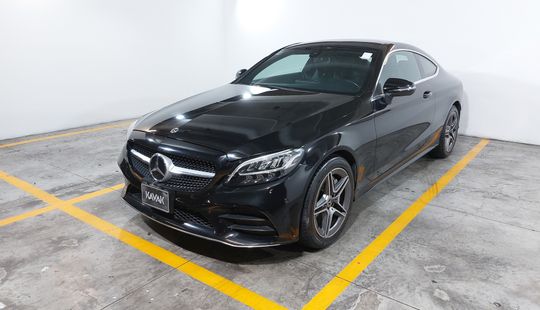 Mercedes Benz • Clase C