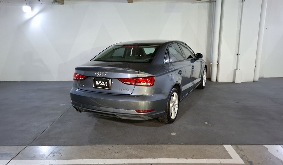 Audi A3 1.4 35 TFSI DYNAMIC DCT Sedan 2020
