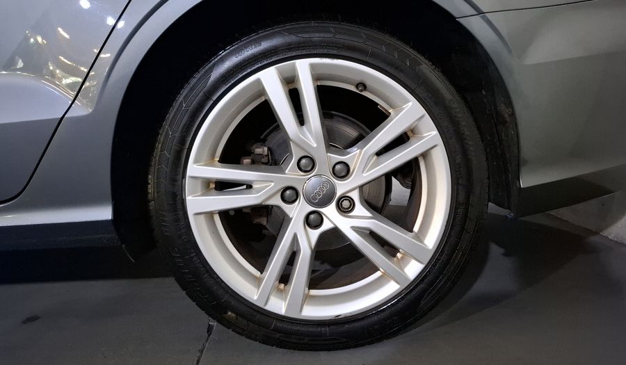 Audi A3 1.4 35 TFSI DYNAMIC DCT Sedan 2020