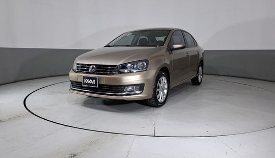 Volkswagen • Vento