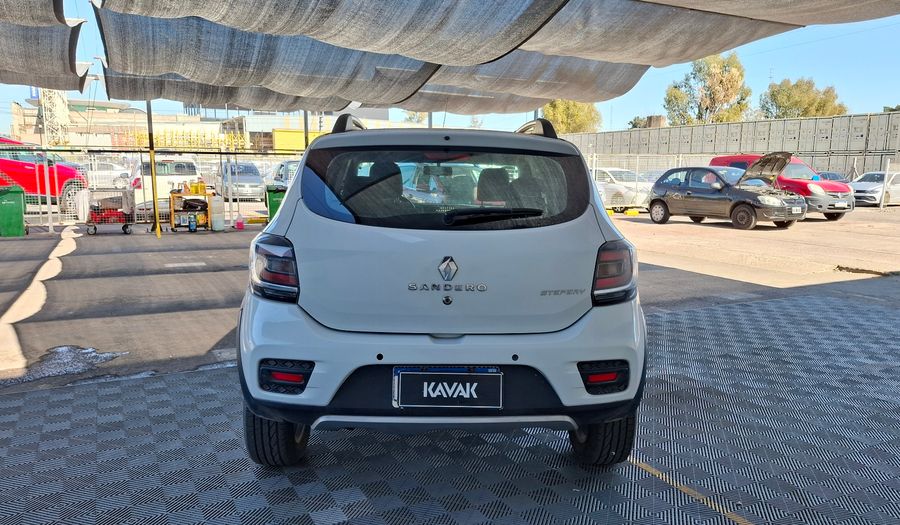 Renault Sandero Stepway 1.6 STEPWAY PRIVILEGE Hatchback 2017