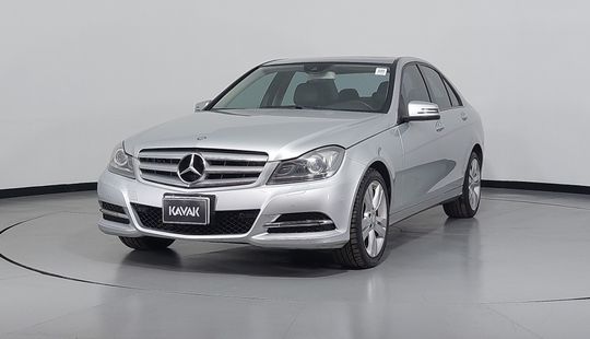 Mercedes Benz • Clase C