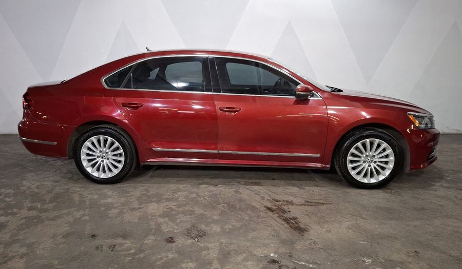 Volkswagen Passat 2.5 SPORTLINE Sedan 2017