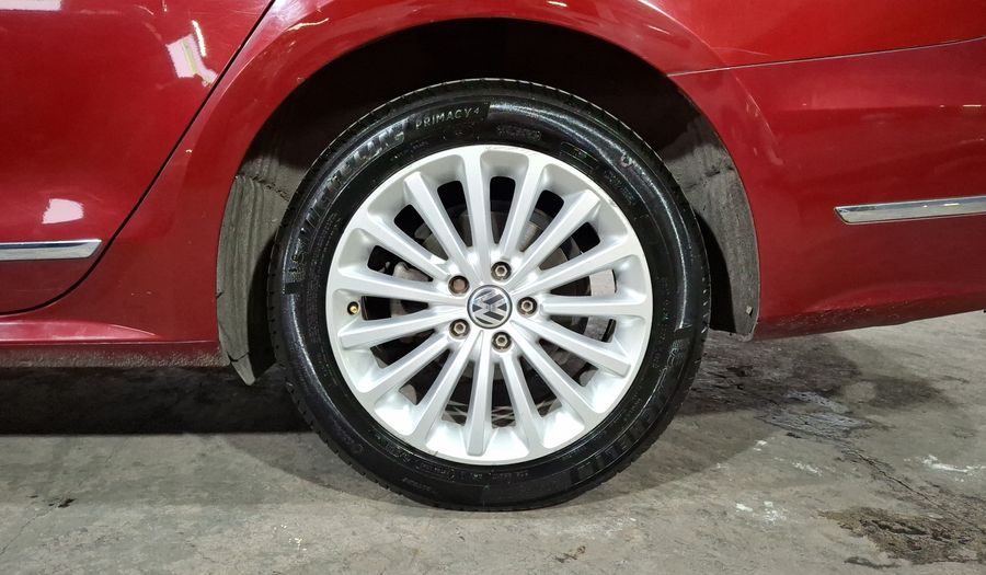 Volkswagen Passat 2.5 SPORTLINE Sedan 2017