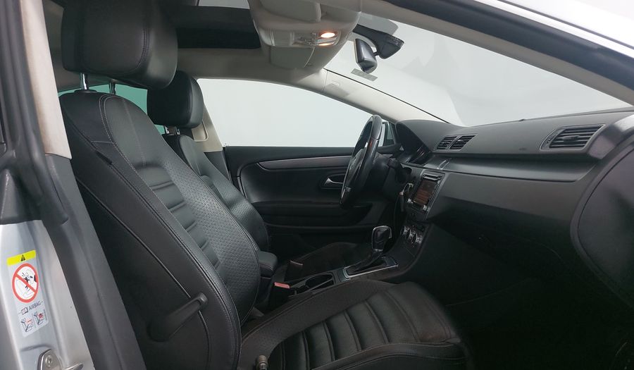 Volkswagen Passat 2.0 TFSI DSG Sedan 2013
