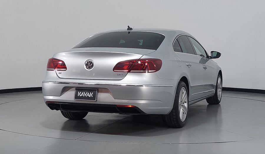 Volkswagen Passat 2.0 TFSI DSG Sedan 2013
