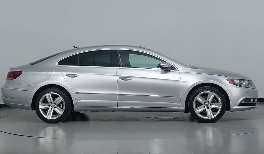Volkswagen Passat 2.0 TFSI DSG Sedan 2013