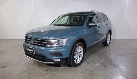Volkswagen • Tiguan