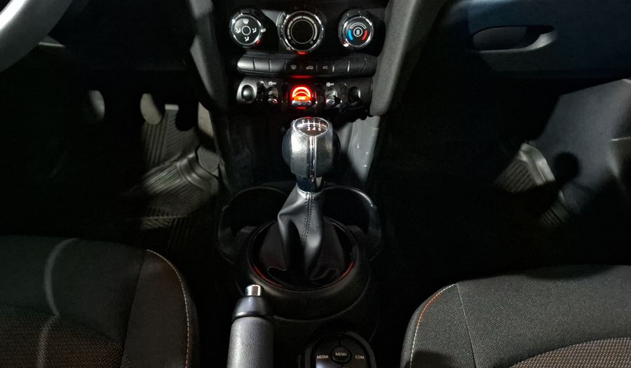 Mini Cooper 1.5 COOPER ESSENTIAL Hatchback 2022