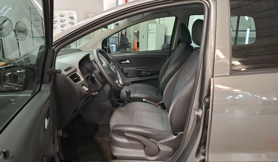 Volkswagen Fox 1.6 COMFORTLINE Hatchback 2013