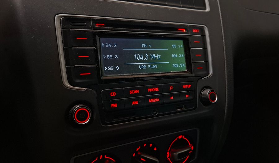 Volkswagen Fox 1.6 COMFORTLINE Hatchback 2013