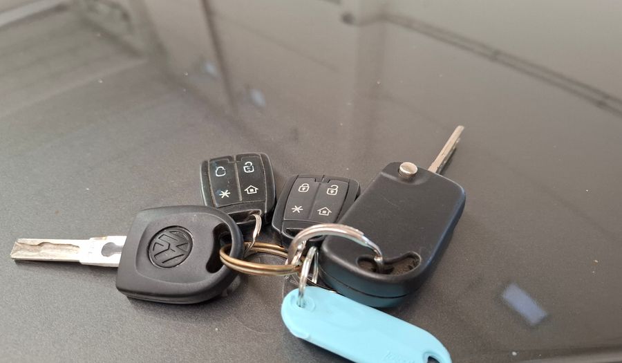 Volkswagen Fox 1.6 COMFORTLINE Hatchback 2013