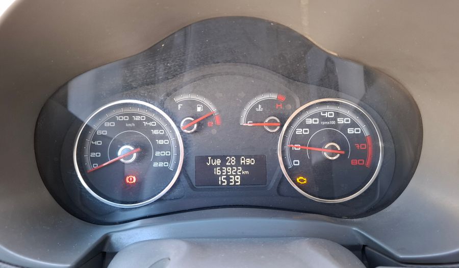 Fiat Palio 1.4 ATTRACTIVE Hatchback 2013