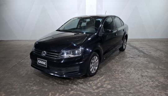 Volkswagen • Vento