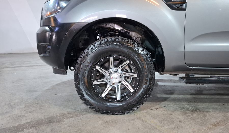 Ford Ranger 2.5 XL CREW CAB GAS Pickup 2017
