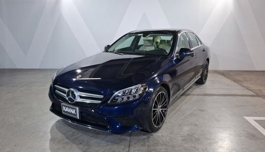 Mercedes Benz • Clase C