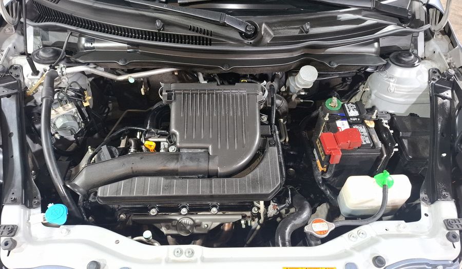 Suzuki Swift 1.4 GLX MT Hatchback 2014