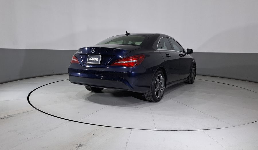 Mercedes Benz Clase Cla 1.6 CLA 200 SPORT DCT Coupe 2019