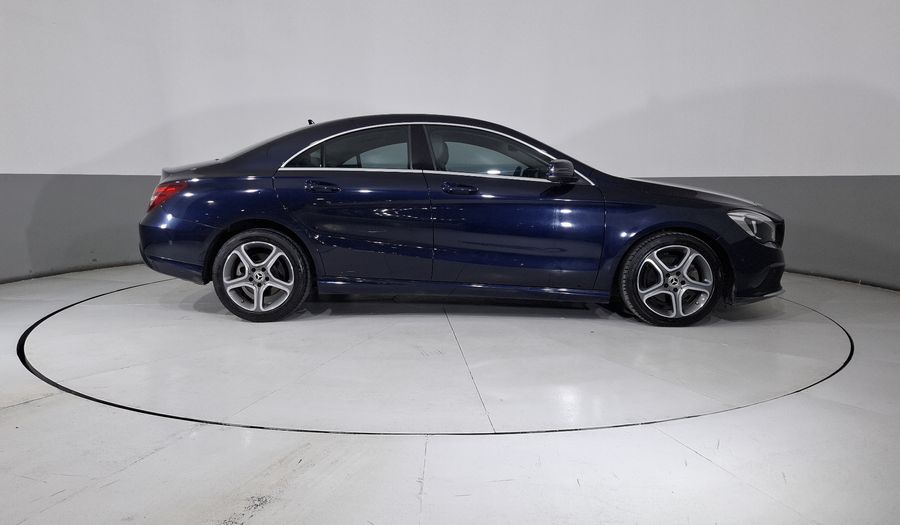 Mercedes Benz Clase Cla 1.6 CLA 200 SPORT DCT Coupe 2019