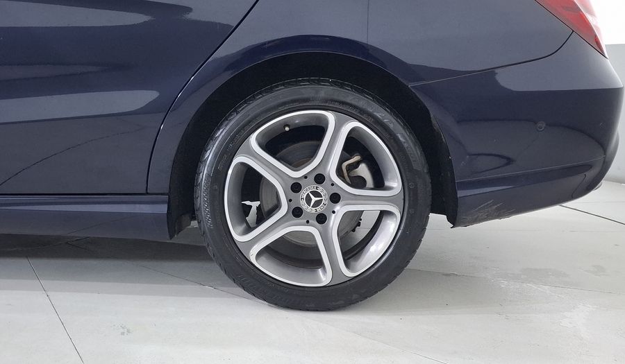Mercedes Benz Clase Cla 1.6 CLA 200 SPORT DCT Coupe 2019