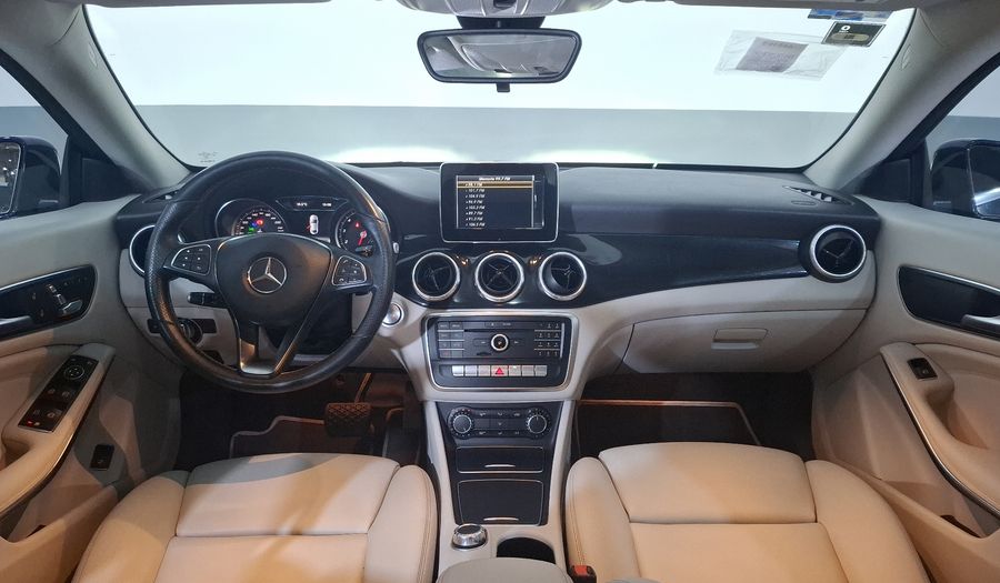 Mercedes Benz Clase Cla 1.6 CLA 200 SPORT DCT Coupe 2019