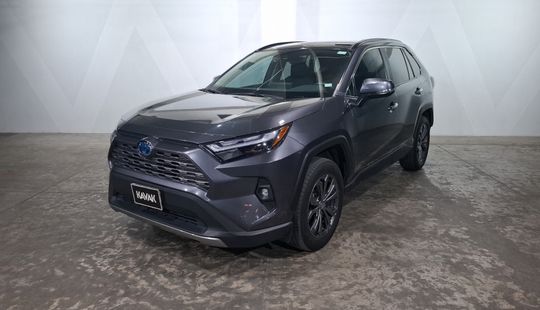 Toyota • RAV4