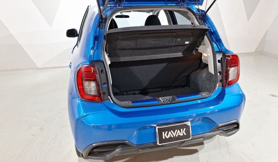 Nissan March 1.6 ADVANCE Hatchback 2021