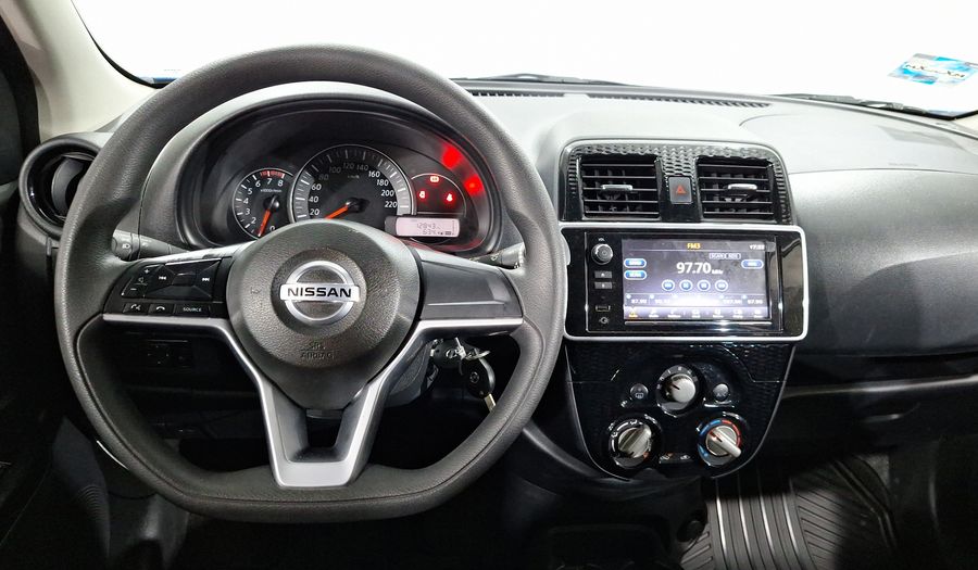 Nissan March 1.6 ADVANCE Hatchback 2021
