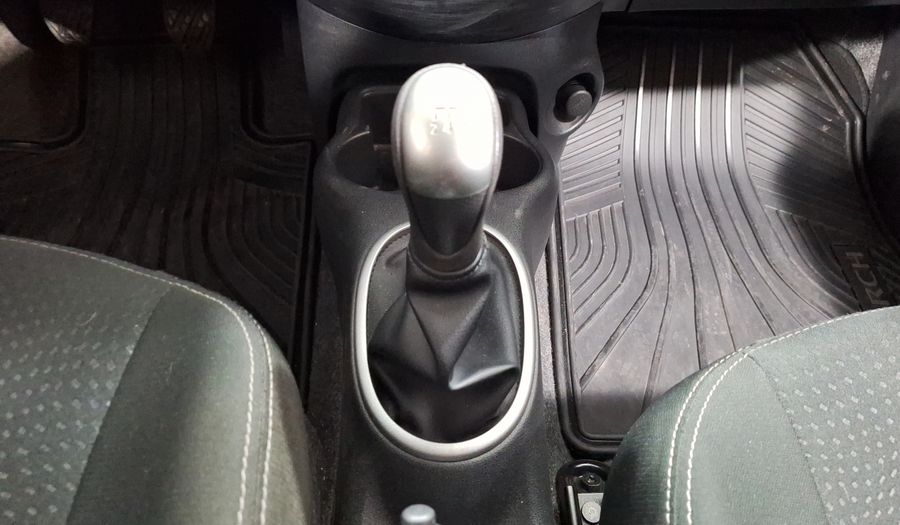 Nissan March 1.6 ADVANCE Hatchback 2021