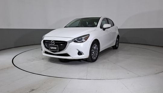 Mazda • Mazda 2